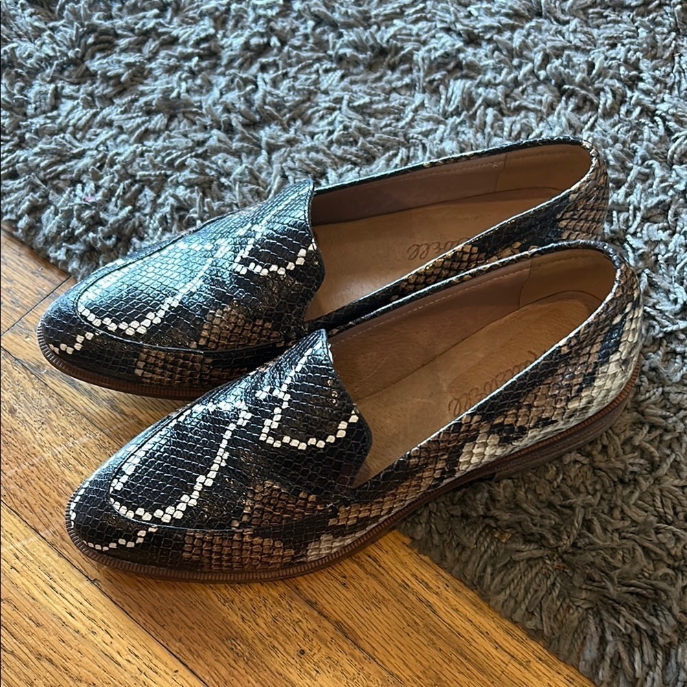 Madewell The Frances Loafer in Snake Embossed Leather Size 5.5 - Picture 3 of 11